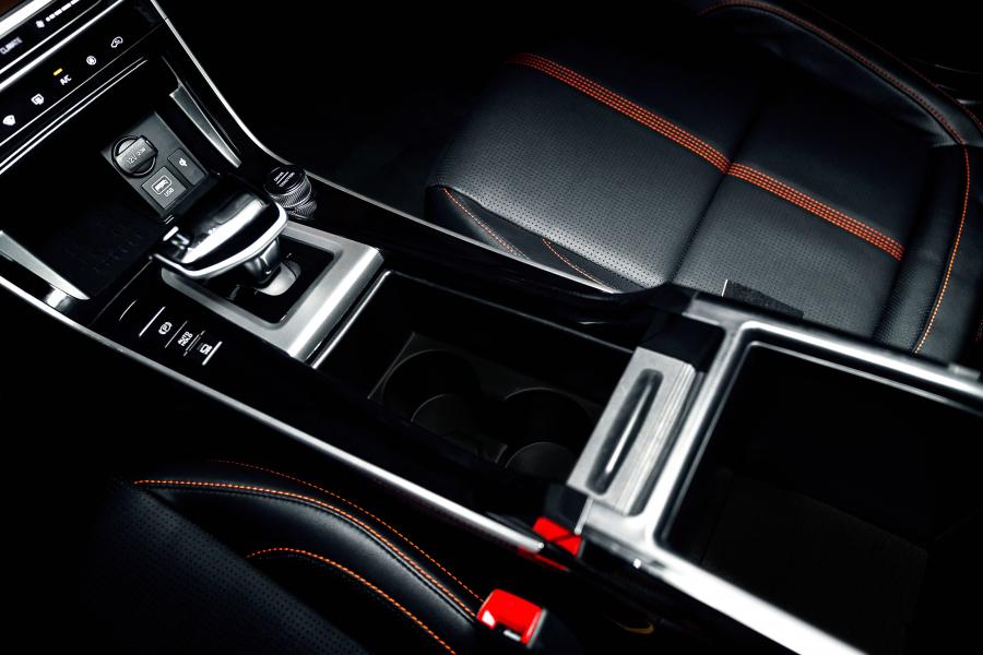 Детали интерьера Kia KX3 (SP2c) 2019 года  (фото 3 из 19)